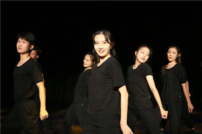 戲劇影視導(dǎo)演