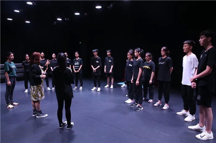 編導(dǎo)統(tǒng)考