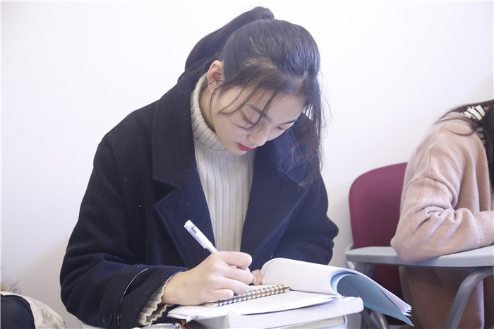 播音主持專(zhuān)業(yè)